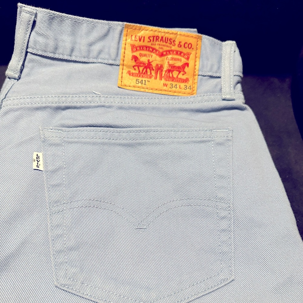 Levi’s 541 jeans 34x34 lt blue